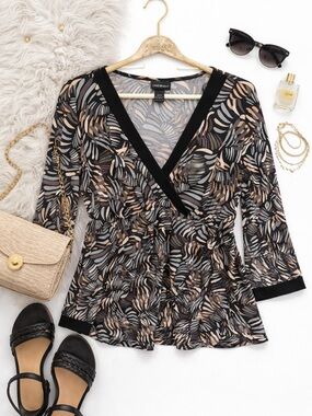 Lane Bryant 26/28 Tropical Palm Print Faux Wrap Top 3/4 Sleeve Plus Size